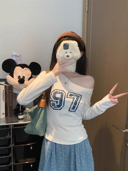 Chic Printed Long Sleeve T-Shirt for Women, Slim Fit, High Neck Design